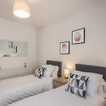 Apartament Skyline Retreat